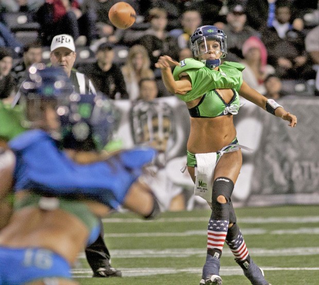 Seattle quarterback Laurel Creel delivers a pass downfield during the Mist victory.