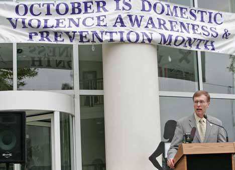 Attorney General Rob McKenna kicked off Domestic Violence awareness and prevention month on the steps of the Norm Maleng Regional Justice Center in Kent Oct. 1.