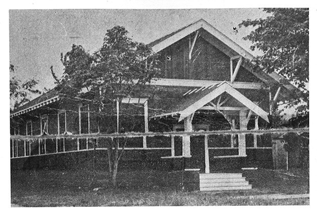 First Christian Church was built in 1915 at Second and Saar in downtown Kent. The first ‘bungalow church’ building cost $1