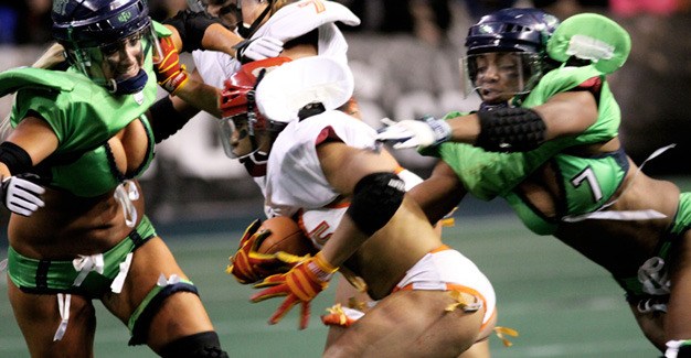 Seattle Mist players close in on a Las Vegas Sin runner during a game last month at the ShoWare Center in Kent. The Mist plays Dec. 16 at the Los Angeles Temptation.