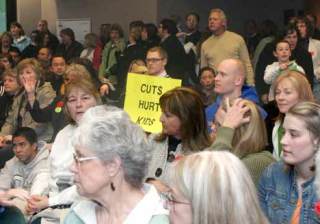 More than 200 Kent School District teachers packed into the May 13 Kent School Board meeting