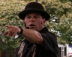 Juggler Roberto the Magnificent performs at noon at Town Square Plaza on Wednesday