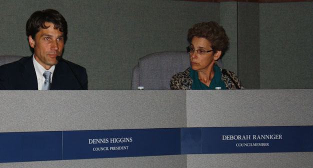 Kent Council President Dennis Higgins and Councilwoman Deborah Ranniger each voted to adopt the 2013-14 city budget. The Council passed the budget on a 4-3 vote.