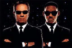 Tommy Lee Jones and Will Smith start in 'Men in Black