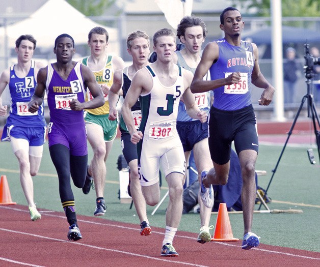 Kent-Meridian's Derrick Daigre lead the pack in the 800m Saturday