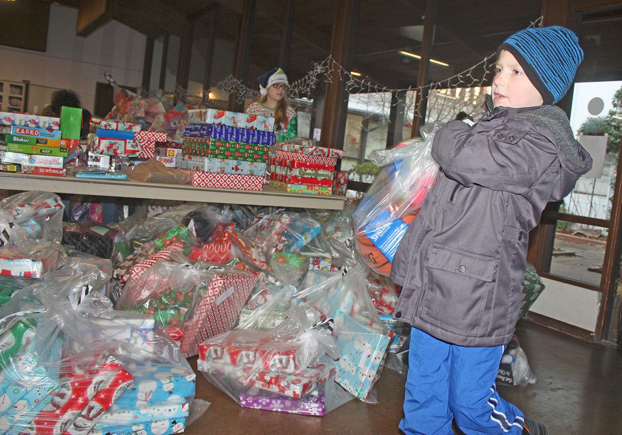 Wrapping up Toys for Joy Kent Reporter