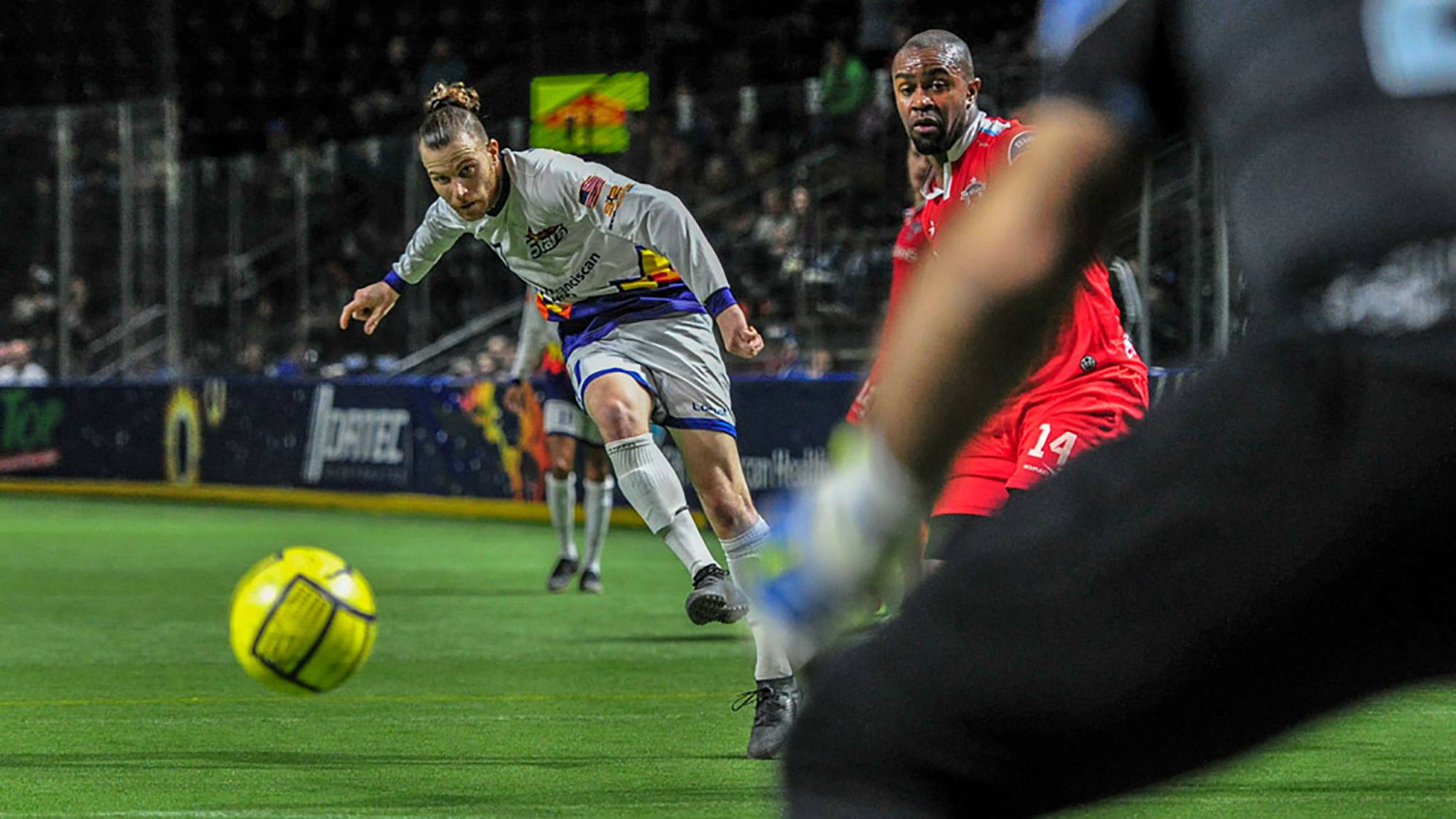The Stars’ Alex Megson goes on the attack against the Mustangs in MASL action Friday night at the ShoWare Center. Wilson Tsoi/Tacoma Stars