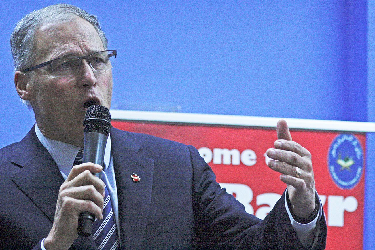 Inslee visits Islamic center, delivers message of hope and understanding