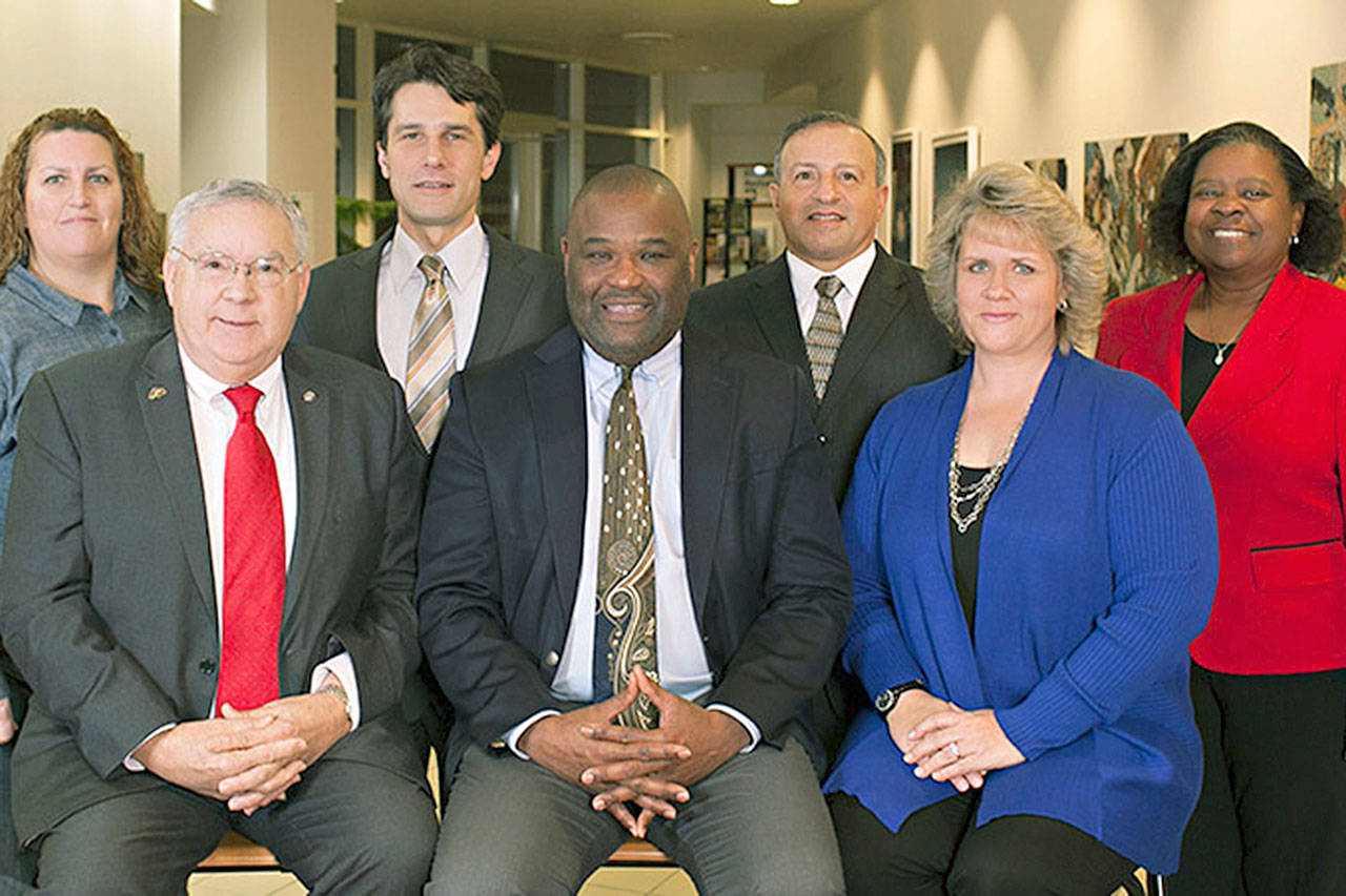 The seven members of the Kent City Council.