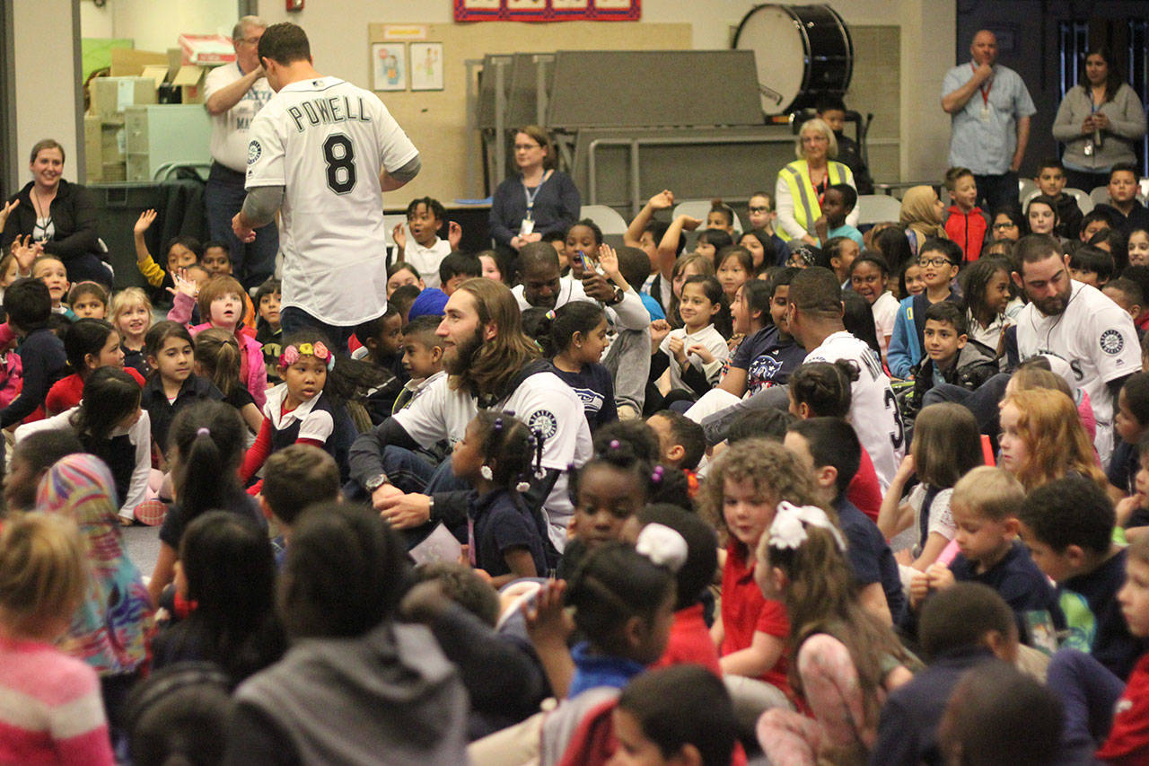 Mariners visit Kent school for annual DREAM Team Assembly