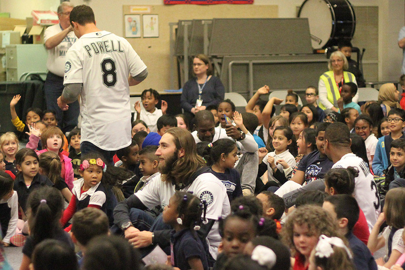 Mariners visit Kent school for annual DREAM Team Assembly