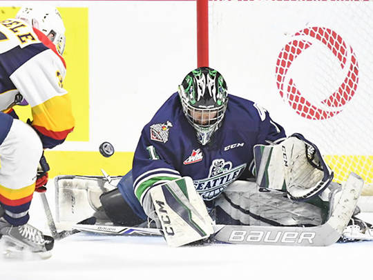 Otters down Thunderbirds in Memorial Cup
