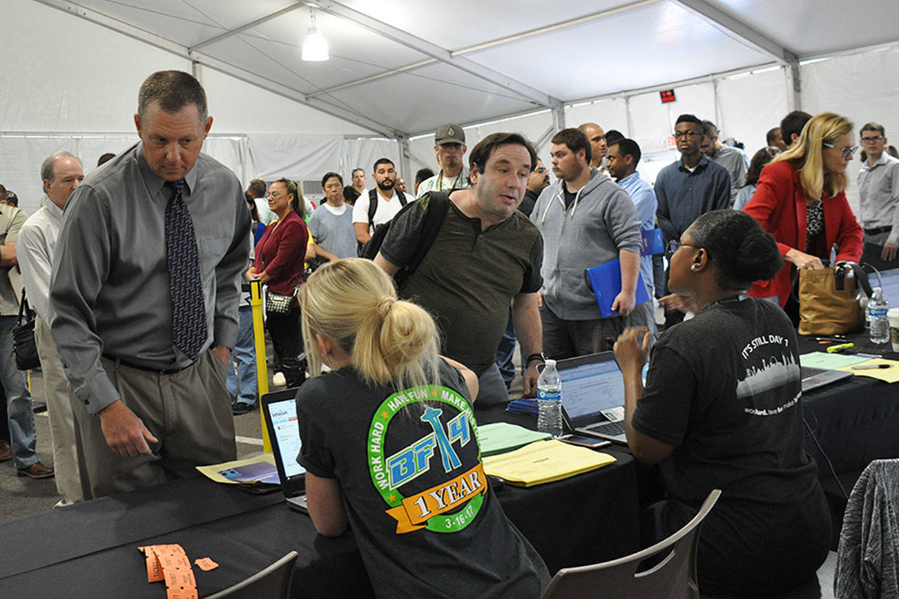 Hundreds seek work during Amazon Jobs Day