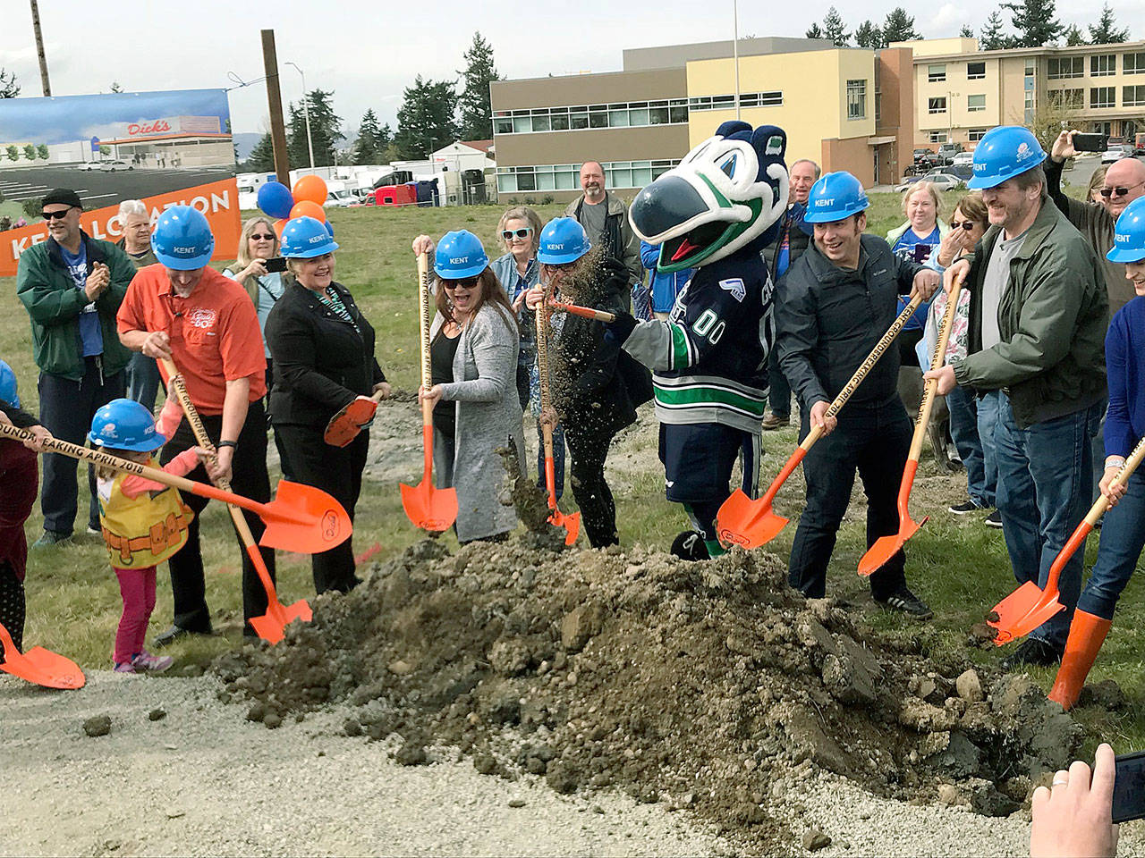 City leaders joined Dick’s Drive-In owners, employees and customers, and Cool Bird, the Thunderbirds’ mascot, for an official groundbreaking ceremony on Tuesday for the new restaurant off Pacific Highway South on Kent’s West Hill. MARK KLAAS, Kent Reporter