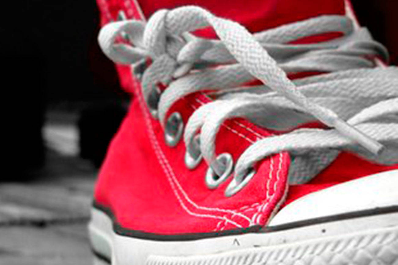 Swim team conducts shoe drive; Pugerudes accepting donations