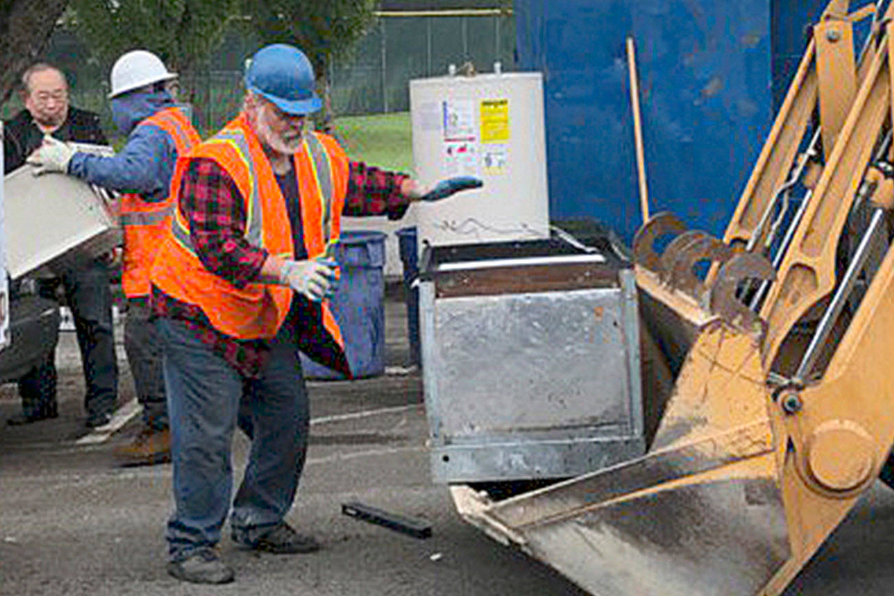 People drop off 309 mattresses, 234 refrigerators at Kent recycling