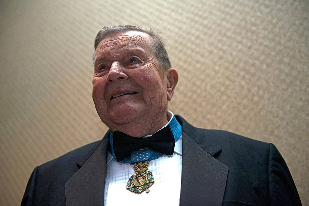 Former Air Force Col. Joe Jackson, a legendary pilot, Medal of Honor recipient and longtime Kent resident, attends an awards dinner in Arlington, Va., in 2015. Jackson died on Jan. 13. COURTESY PHOTO, U.S. Department of Defense