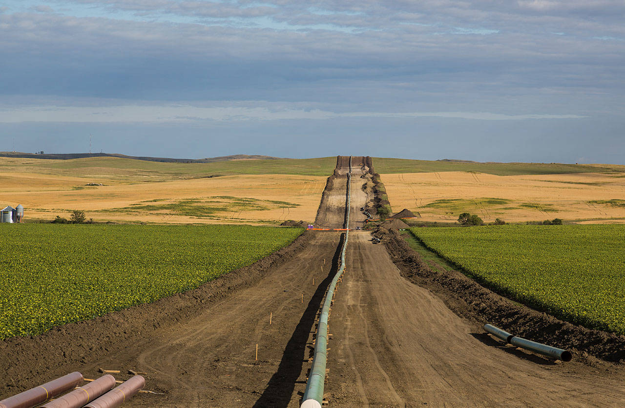 A pipeline installation between farms, as seen from 50th Avenue in New Salem, North Dakota. Photo by Tony Webster/flickr