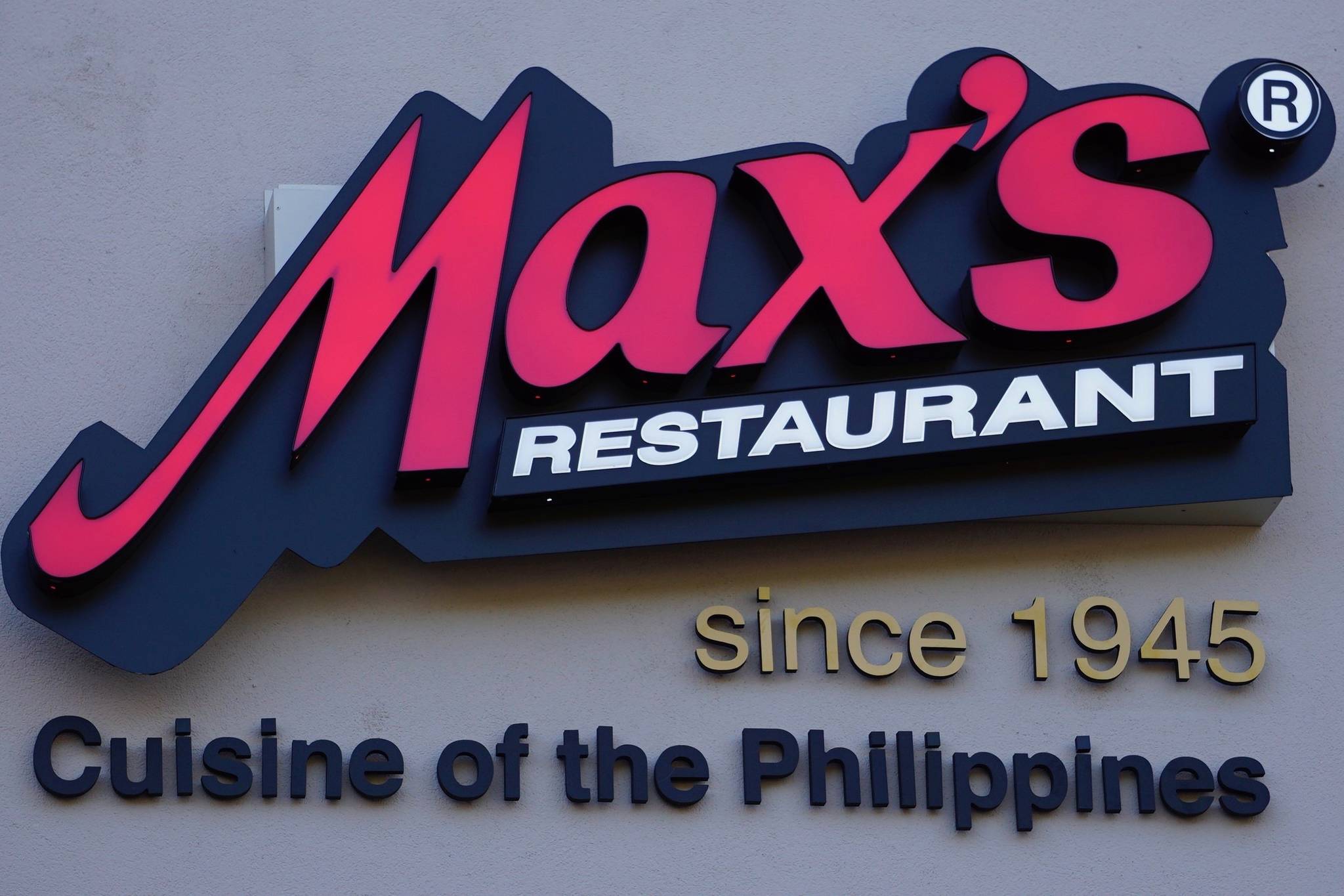 Filipino Max’s Restaurant opens in Tukwila