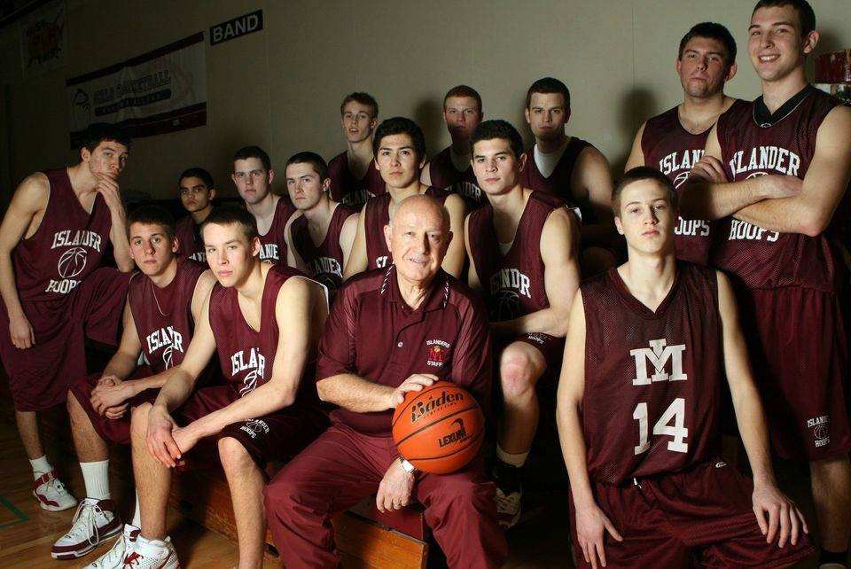 Ed Pepple with one of his many Mercer Island squads. Photo courtesy of the Mercer Island School District
