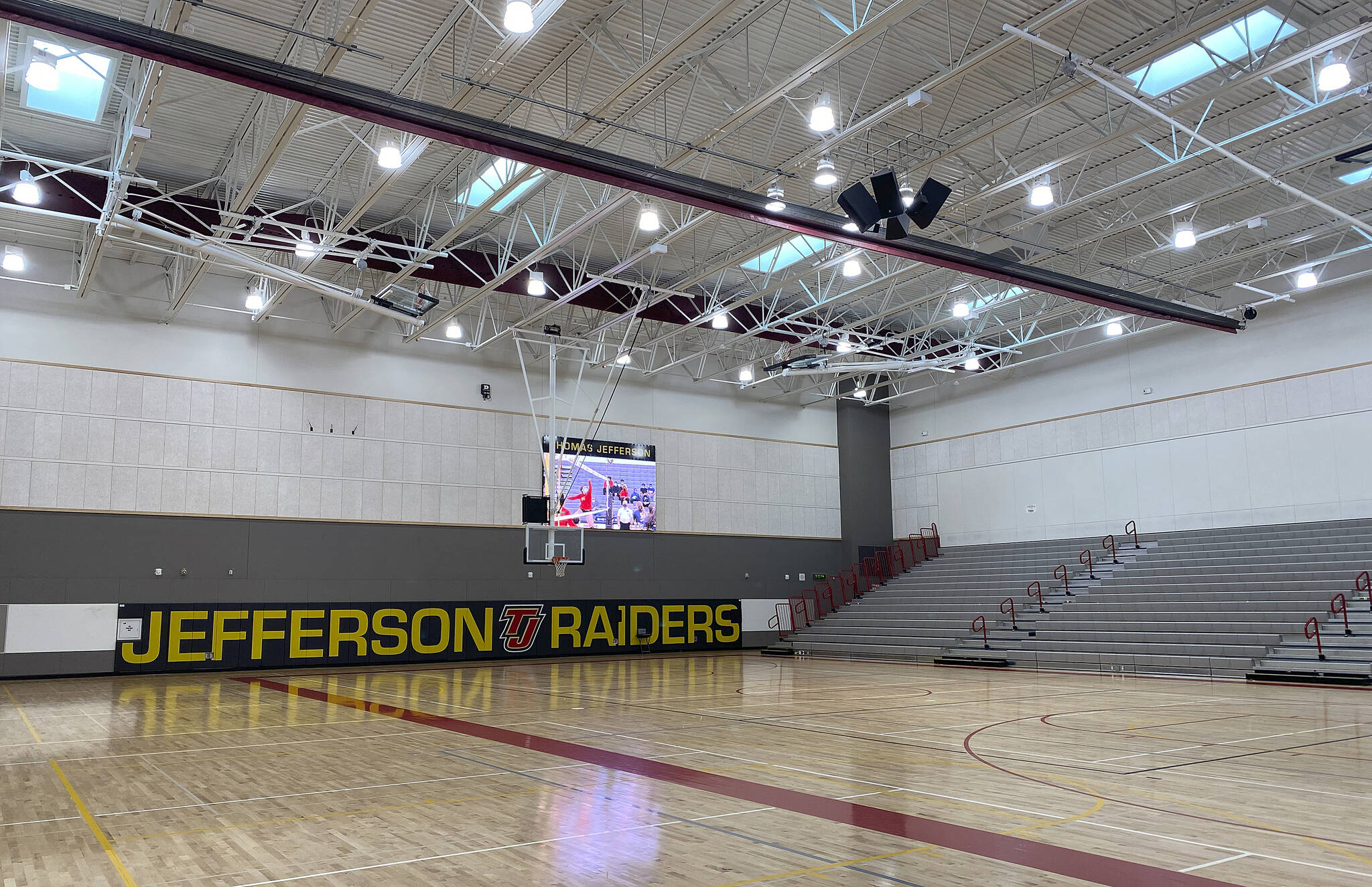 Girls volleyball played the first game inside the new Thomas Jefferson gym in fall 2021. Olivia Sullivan/the Mirror