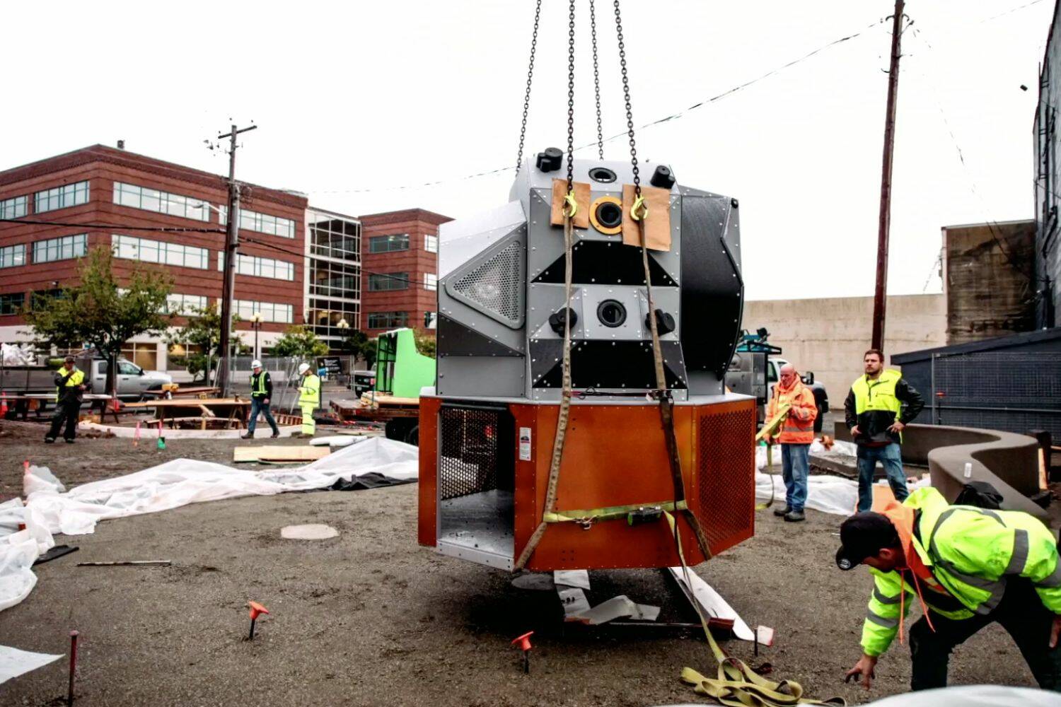 Elements of the city’s interactive space-themed park being lowered in. (Screenshot from Kent Youtube page)