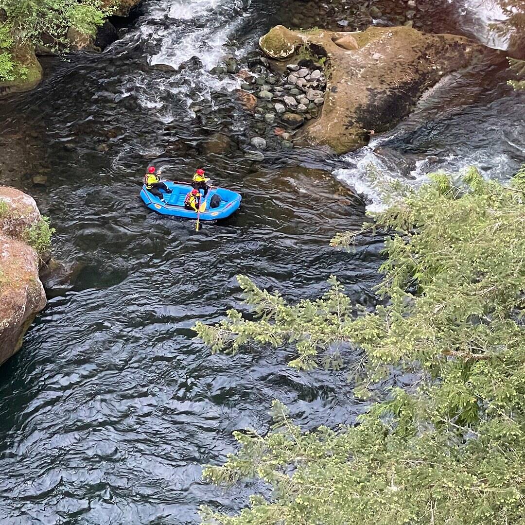 Responders were able to safely retrieve the three kayakers, who all managed to make it to the river’s edge in the gorge. Photo courtesy of Puget Sound Fire.