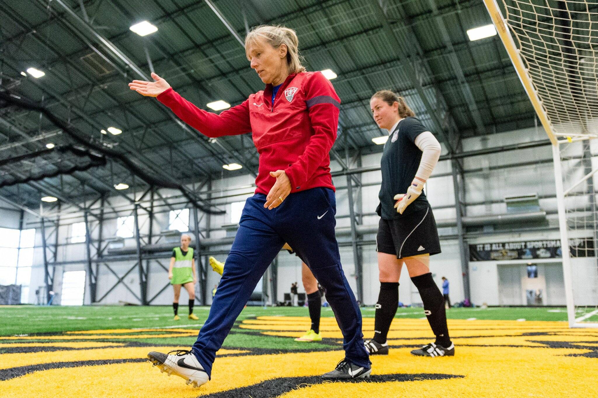 Amy Griffin coaching the U.S. Deaf National Team. (Photo courtesy of Amy Griffin)