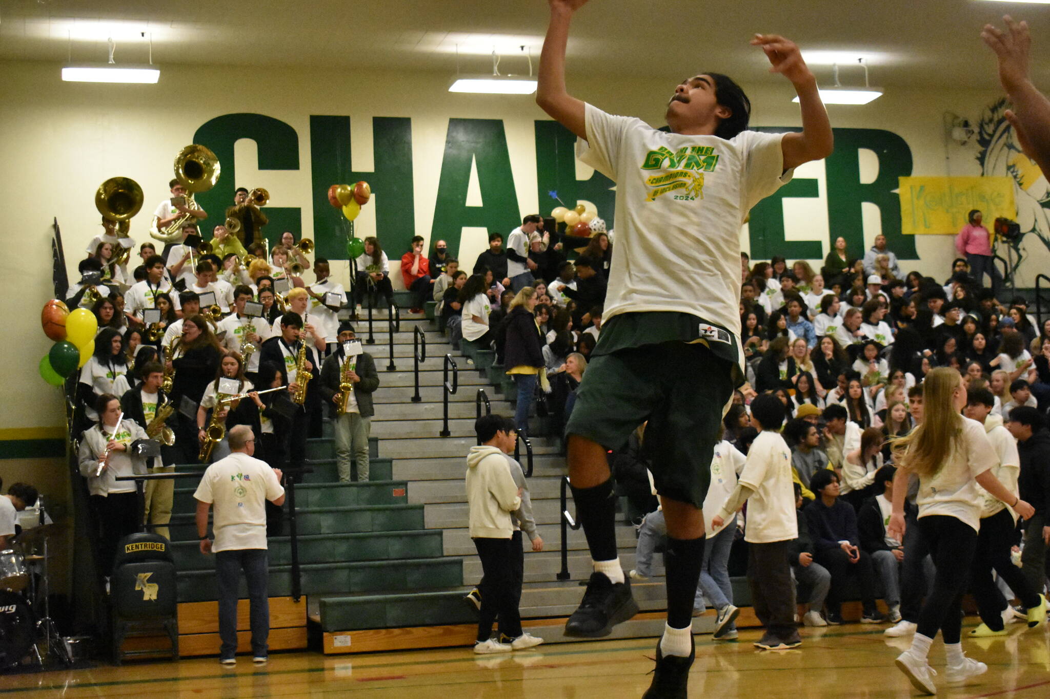 Photos by Ben Ray / The Reporter
Kentridge’s Orlando Ventura goes up for a lay-up during warm-ups.