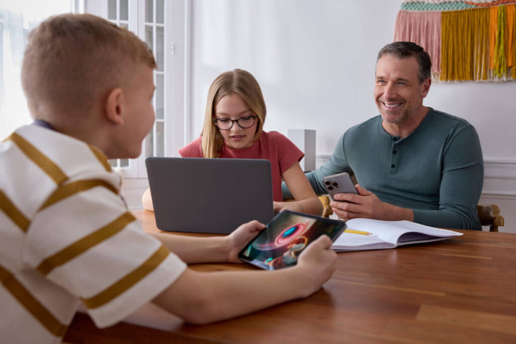 Xfinity Mobile’s Premium Unlimited Plan brings big savings and gig ...