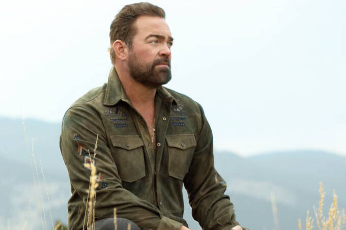 Lee Brice will be one of six country singers at the annual 100.7 The Wolf’s Hometown Holiday concert at 7 p.m. Wednesday, Dec. 3 at the accesso ShoWare Center. COURTESY PHOTO, Lee Brice