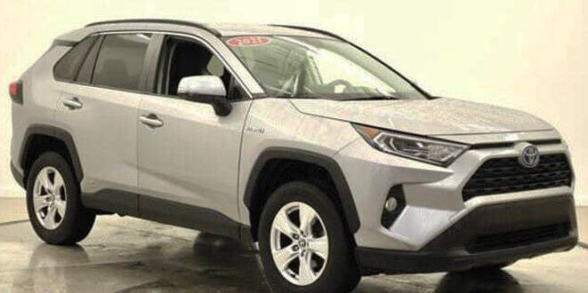 Kent Police are looking for a vehicle similar to this, possibly of a different color, that reportedly hit a teen pedestrian Dec. 2, 2025 in the 11400 block of SE 232nd St. COURTESY PHOTO, Kent Police