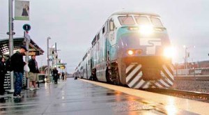 A Sounder train arrives in Kent.