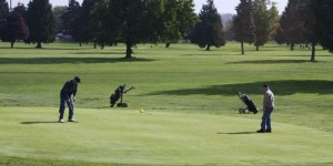 The city of Kent plans to rezone its Riverbend par 3 golf course in an effort to attract a developer to buy the property and build a retail-housing project.