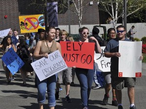 Green River College students and faculty hosted a rally Friday at the college's main campus in Auburn to express concerns about a controversial program prioritization process and school leadership.