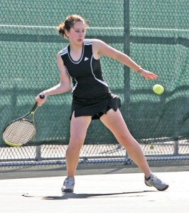 Kentwood’s Tess Manthou’s heart belongs to volleyball