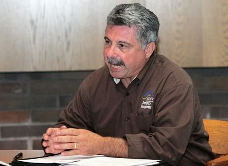 Kent Emergency Manager Dominic Marzano speaks to the Kent City Council Sept. 15 about evacuation routes and plans for the Green River Valley