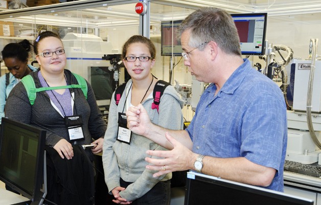 Kent-Meridian High School students Cierra Gillespie