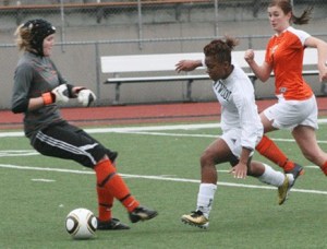 Kentwood freshman Mariah Lee
