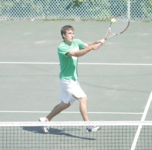Kentwood's Max Manthou