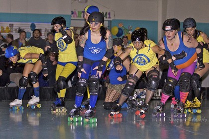 Toxic 253 battles it out against the Rainy City Roller Dolls from Centralia.