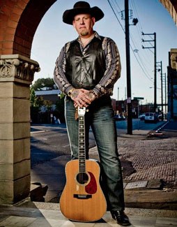 Knut Bell will perform a free concert at 6 p.m. Thursday