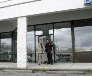 Police officers Lt. Bob Hope