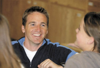 Kentridge High School alum Mike Geisen