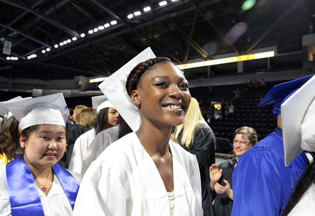 Caps off to the Kent School District’s Class of 2017 | PHOTO GALLERY