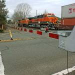 BNSF Railway tests crossing gates in Kent