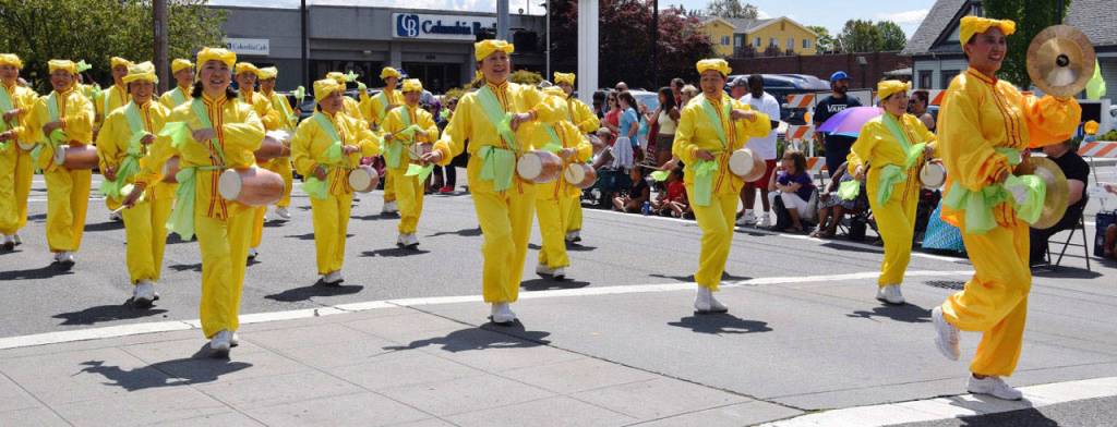 The Falun Dafa Group performs. RACHEL CIAMPI, Reporter