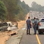 Three injured in I-5 crash near Kent