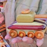 Toymaker to distribute gifts to children