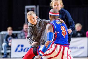 Harlem Globetrotters thrill crowd at Kent’s ShoWare Center | Photos